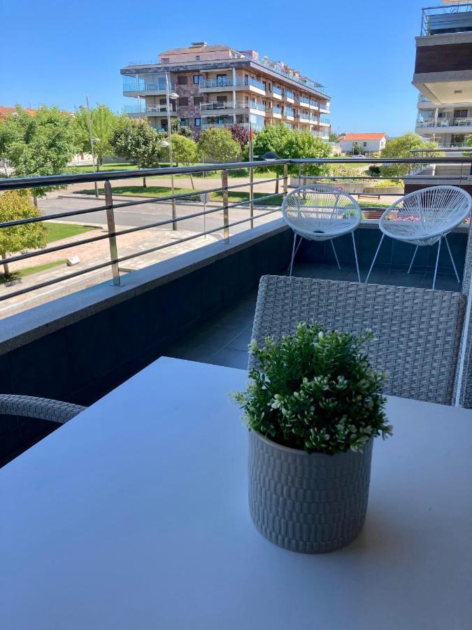 Acogedor apartamento con terraza en Portonovo Exterior foto